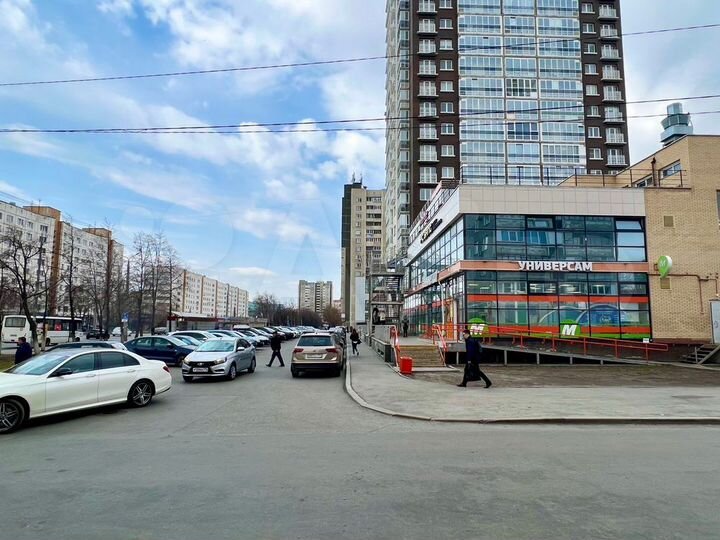 Сдам торговое помещение, 165 м²