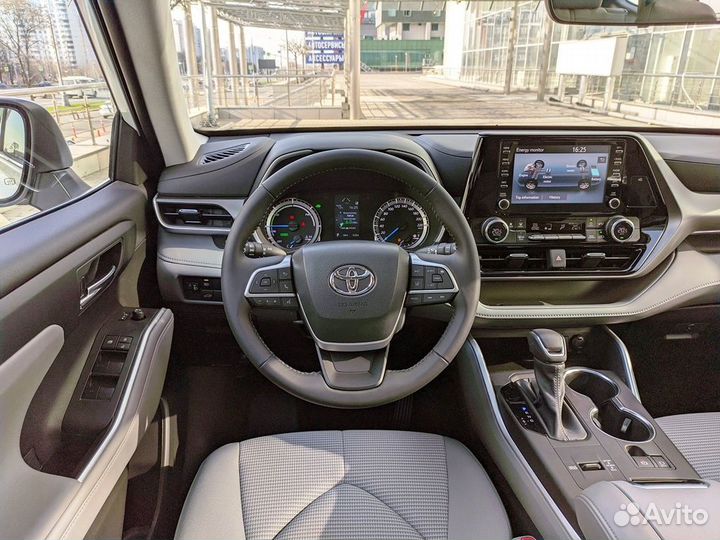 Toyota Highlander 2.5 AT, 2022, 150 км