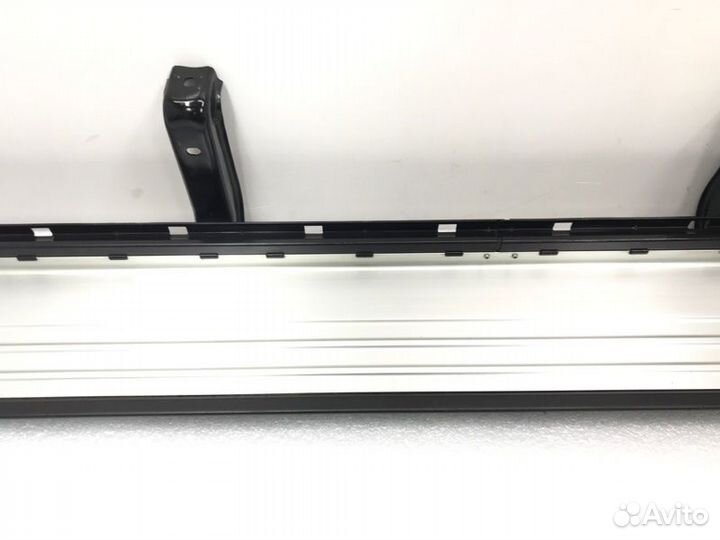 Подножка правая Mitsubishi Pajero Sport KS1W 3.0