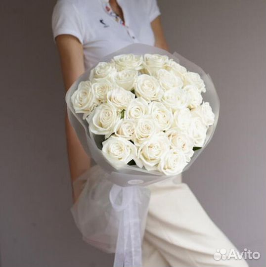 Розы с доставкой белые 21,25 шт