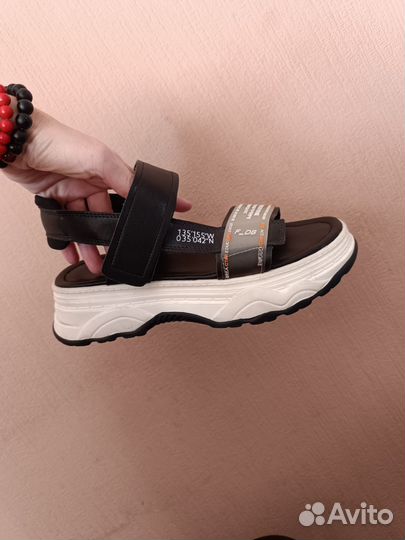 Сандалии respect