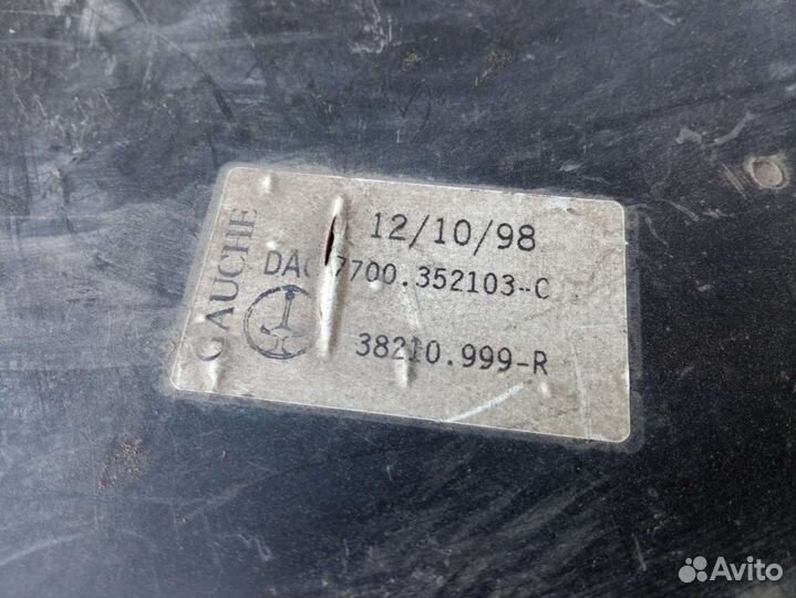 Фара передняя левая Opel Movano 1 38210999R