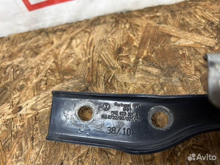 Петля капота Volkswagen Polo седан CFN cfna 2015