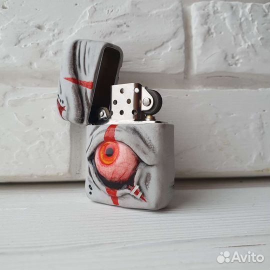 Зажигалка бензиновая Пеннивайз