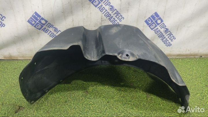 Подкрылок задний левый Renault Logan седан 1.4