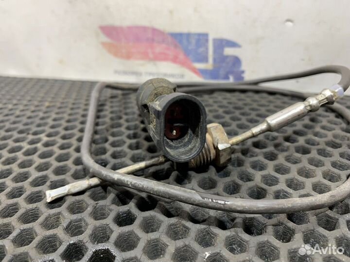 1810690 Датчик температуры выхлопных газов