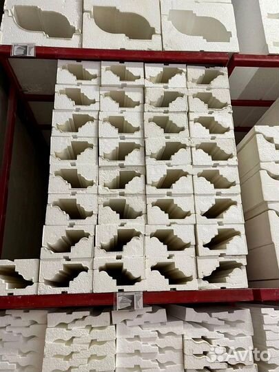 Фасадный декор. Оконные обрамления