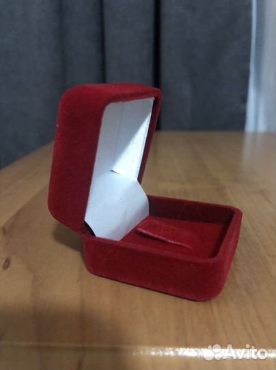 Подарочные коробки/футляры для украшений