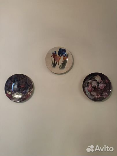 Коллекция декоративных настенных тарелок