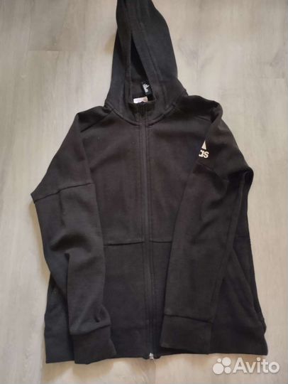 Спортивный костюм adidas для мальчика 134 -146