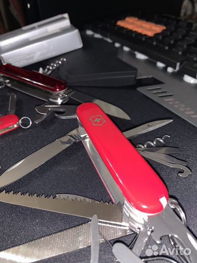 3 Мультитула Victorinox