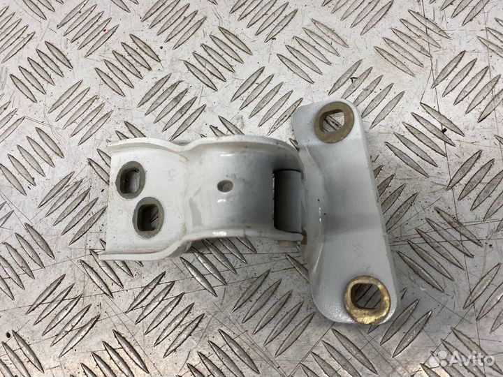 Б/У петля крышки багажника левый Opel Astra J P10