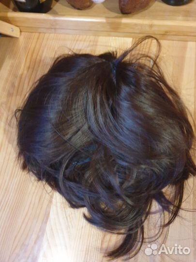 Волосы на заколках искусственные