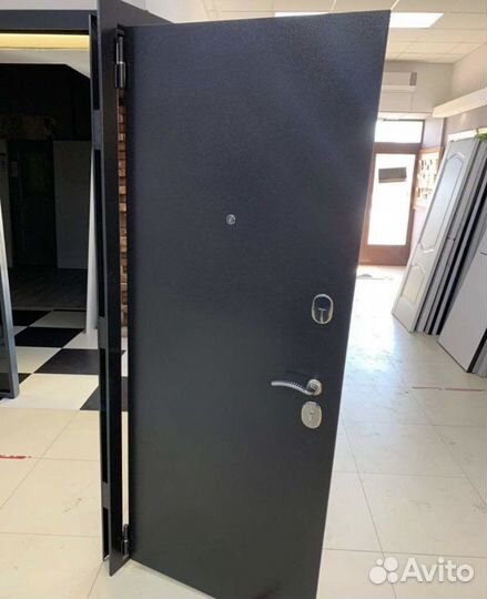 Дверь входная