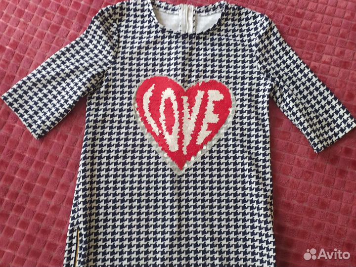 Школьная форма для девочки и простая одежда,обувь