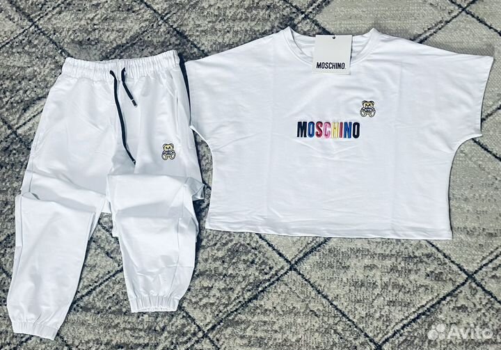 Костюм женский Moschino