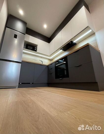 Кухни. Кухонные гарнитуры на заказ