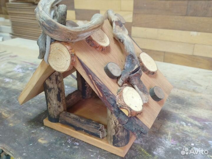 Кормушка для птиц