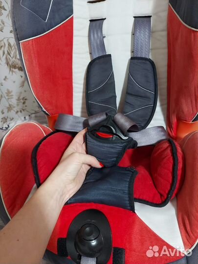 Автомобильное детское кресло от 9 до 25 кг