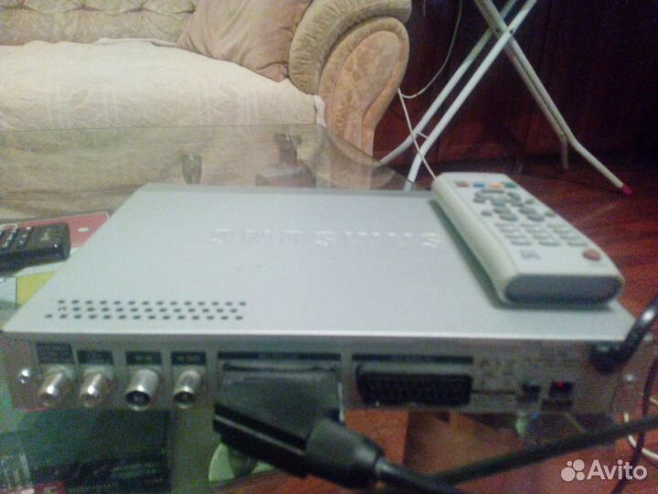 Samsung DSB-B270V в отличном состоянии (с пультом)