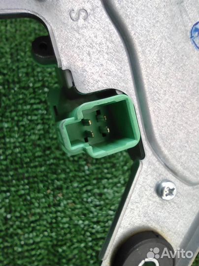 Мотор стеклоочистителя задний Mitsubishi Lancer 1