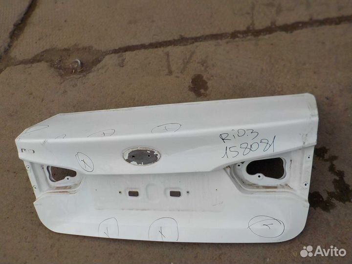 Крышка багажника Kia Rio 3