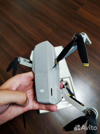 Квадрокоптер dji mini