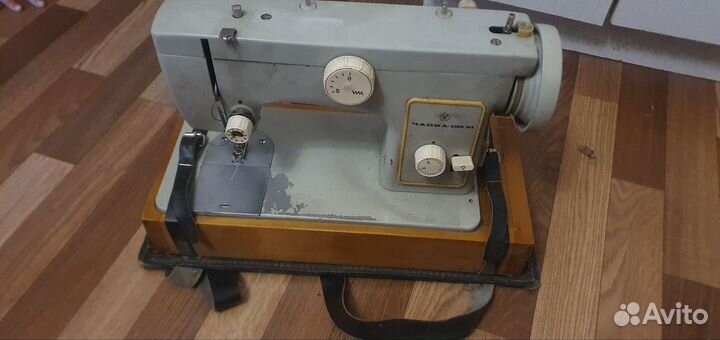 Швейная машина Чайка 132м