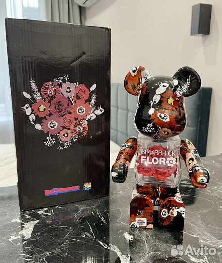 Мишка Bearbrick Flora