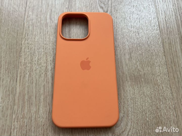 Силиконовый чехол на iPhone 13 PRO