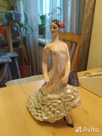 Статуэтка Кармен