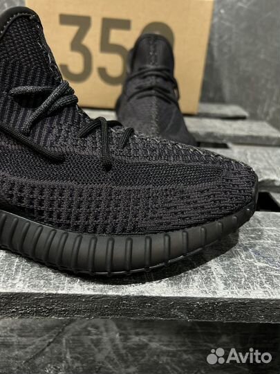 Adidas Yeezy Boost 350 V2 Black