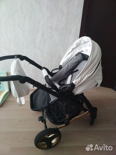 Продам коляску 2 в 1