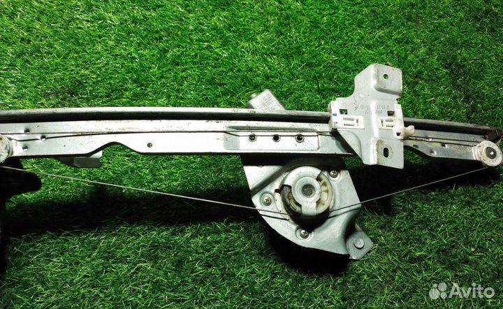 Стеклоподъемник электр. передний левый Opel Vectra