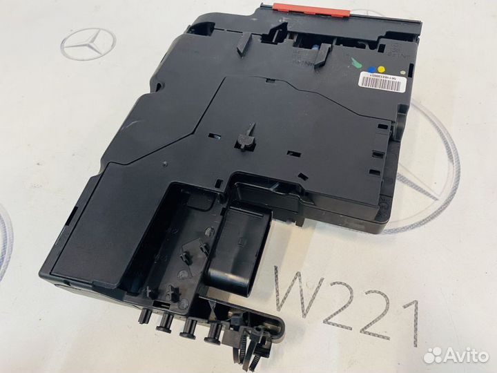 Блок силовых предохранителей Mercedes