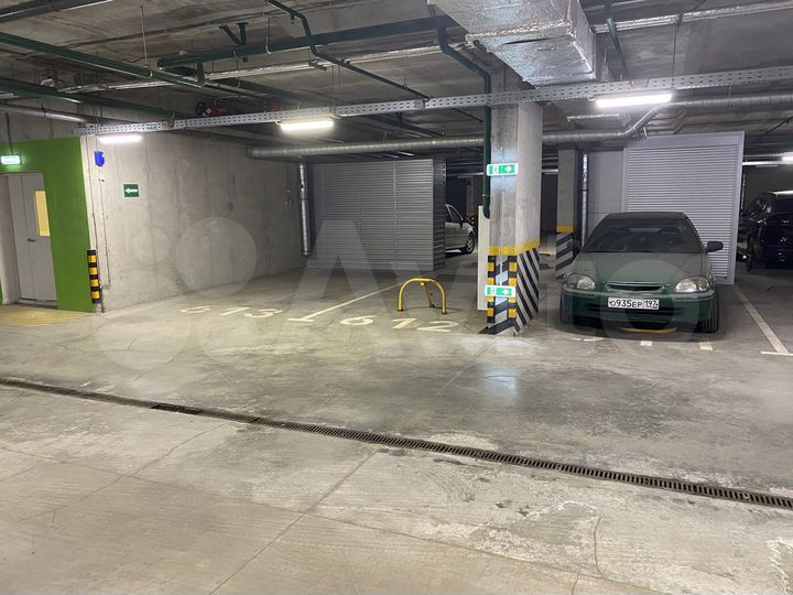 Машиноместо, 15 м²