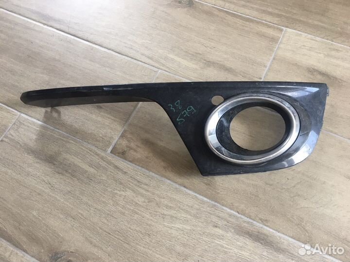 Накладка противотуманной фары правая Audi Q5