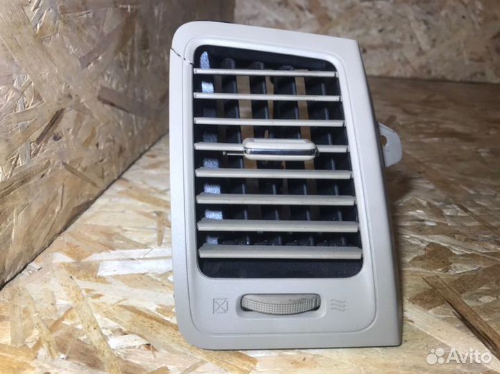 Дефлектор правый Nissan Murano Z51 3.5 2013