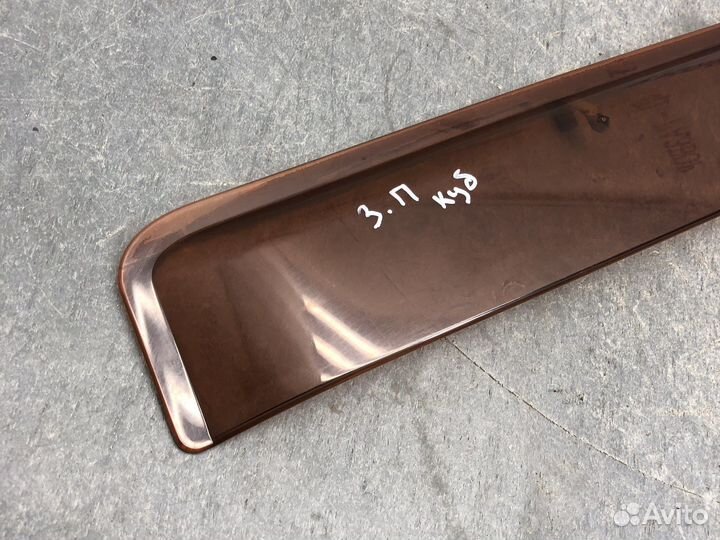 Зад прав ветровик Cube 1