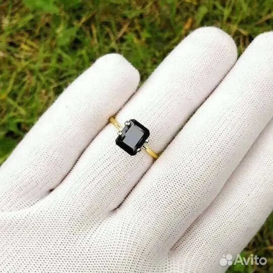 Природный турмалин