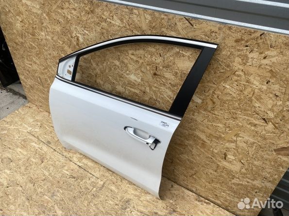 Дверь передняя левая Kia Sportage 4