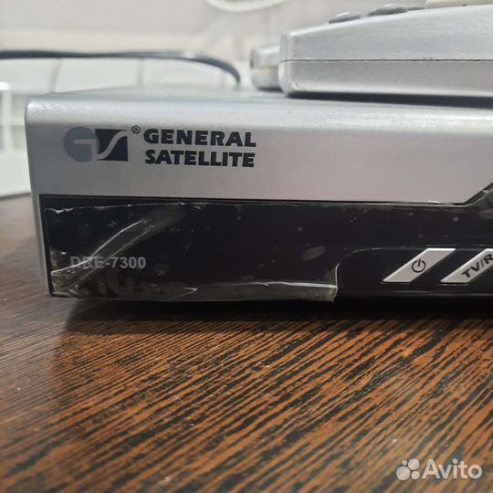 Ресивер триколор DRE-7300