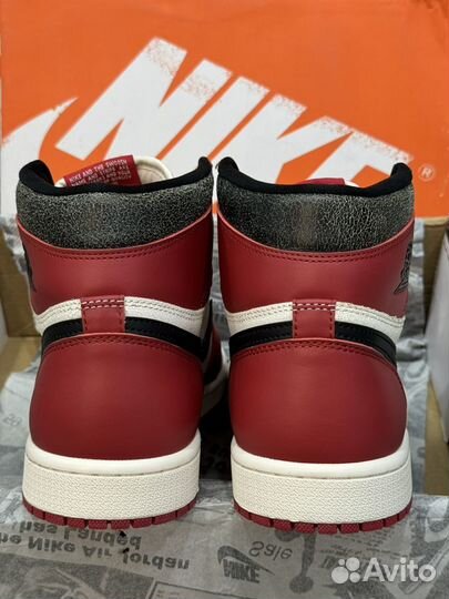 Air Jordan 1 Retro High OG Chicago Lost & Found