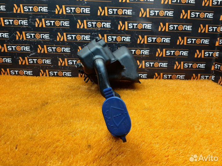 Бачок омывателя Mercedes-Benz Gla-Class X156