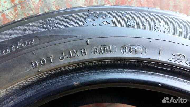 Roadstone Winguard 231 205/60 R16 92T