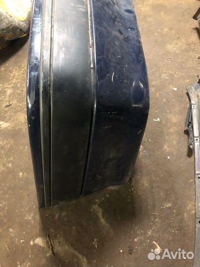 Задний бампер на Ренo safrane 1