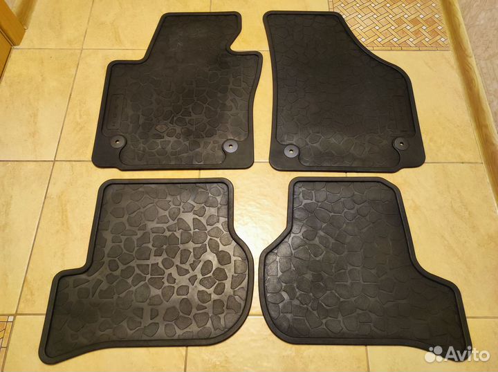 Автомобильные коврики