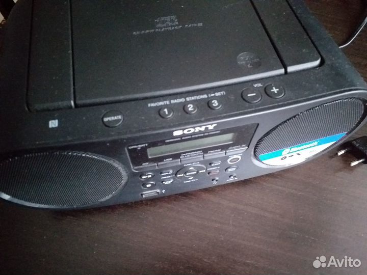 Многофунциональный радиоприемник sony