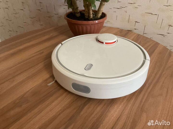 Робот пылесос Xiaomi Vacuum Cleaner