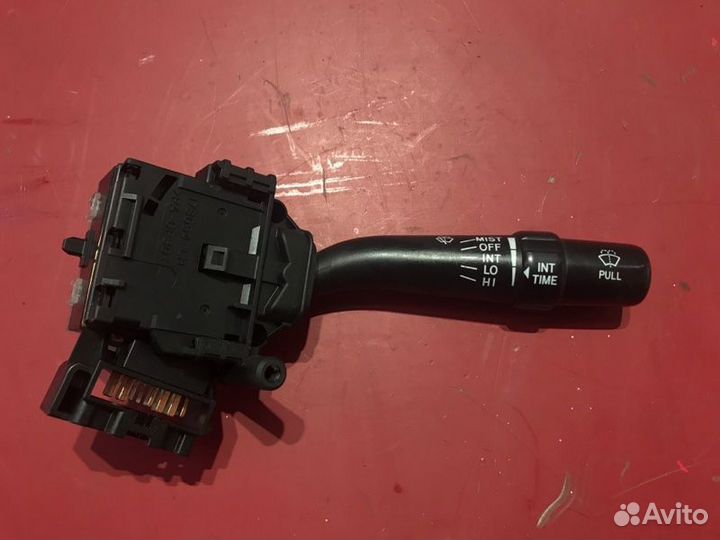 Подрулевой переключатель стеклоочистителя Toyota